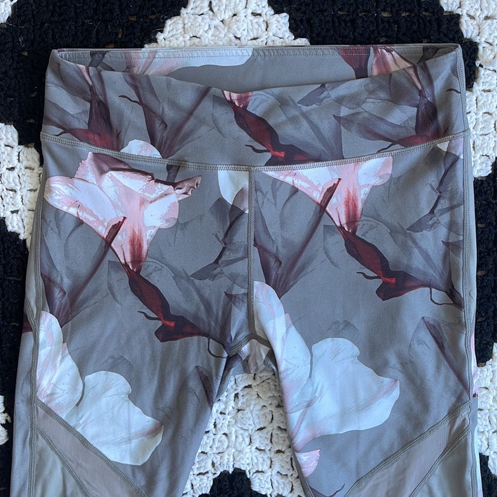 Patterned Fabletic Legging - Picture 3 of 7
